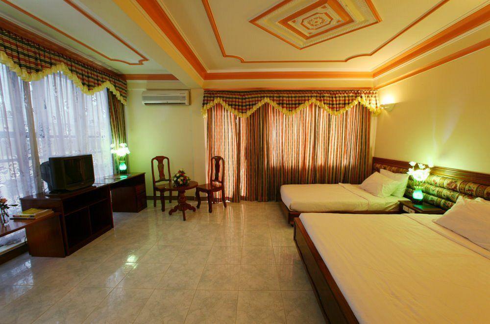 Lucky Star 2 Hotel Phnom Penh Eksteriør bilde
