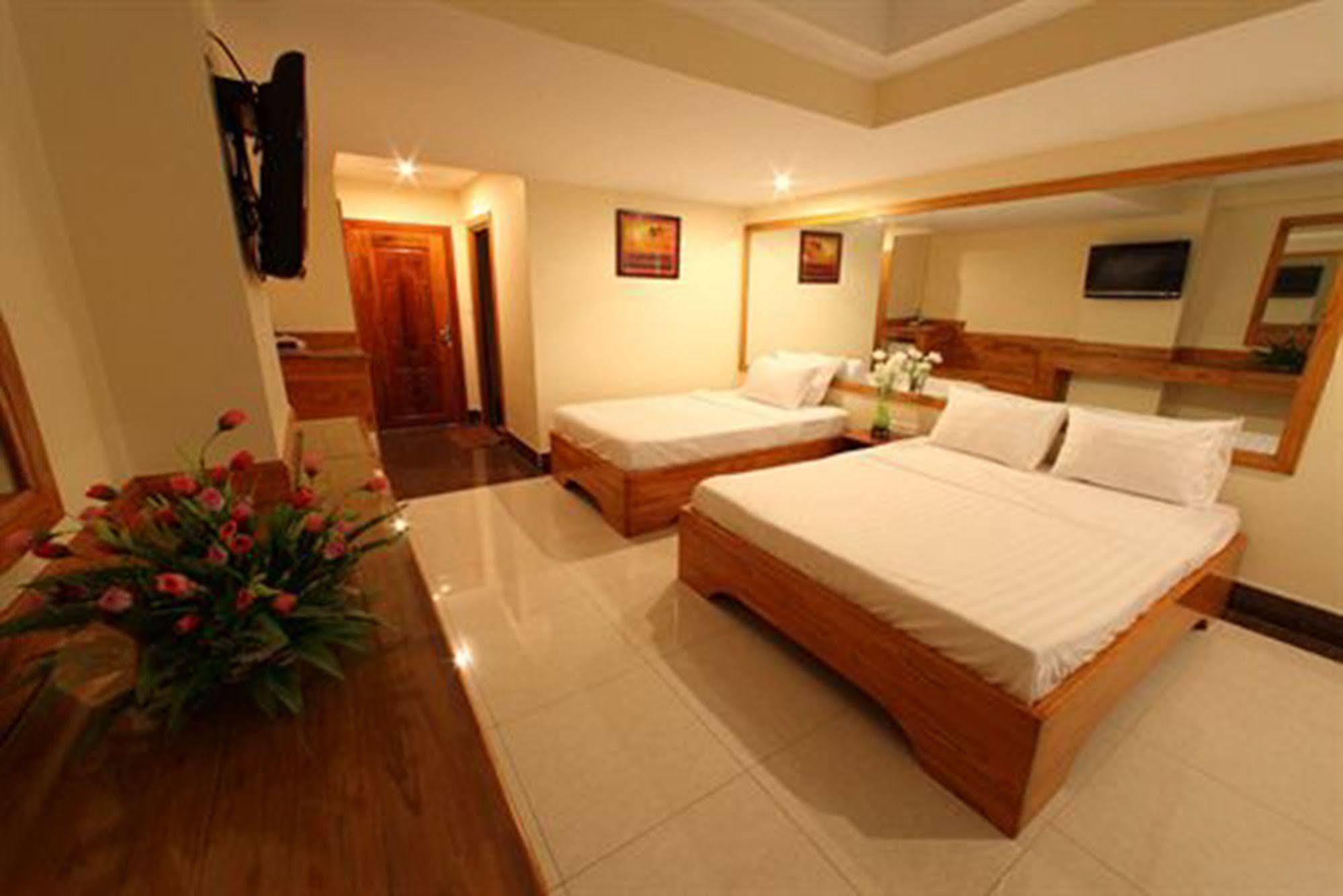 Lucky Star 2 Hotel Phnom Penh Eksteriør bilde