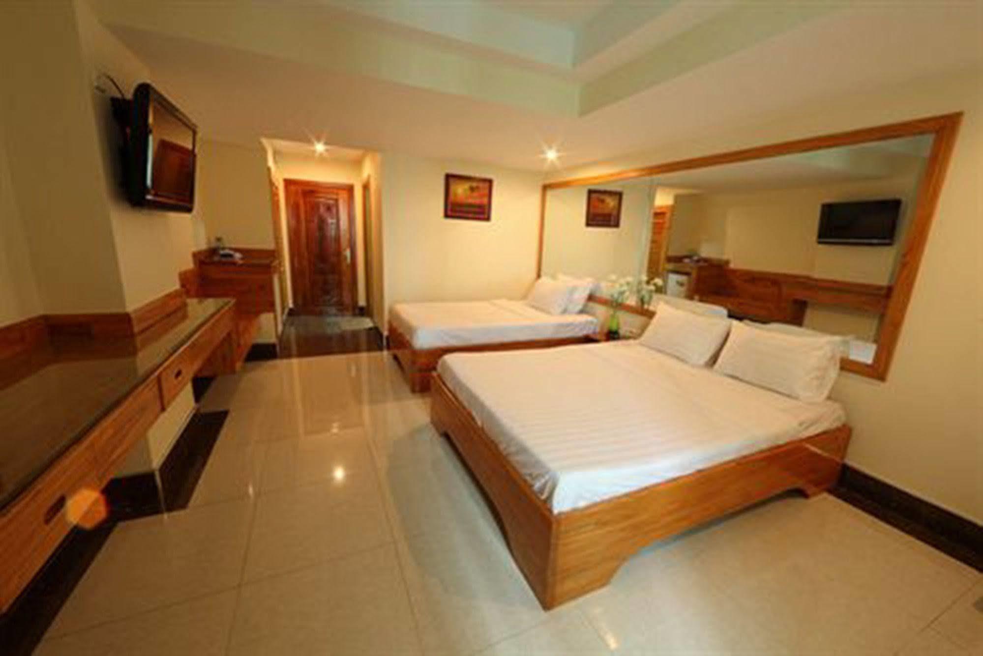 Lucky Star 2 Hotel Phnom Penh Eksteriør bilde