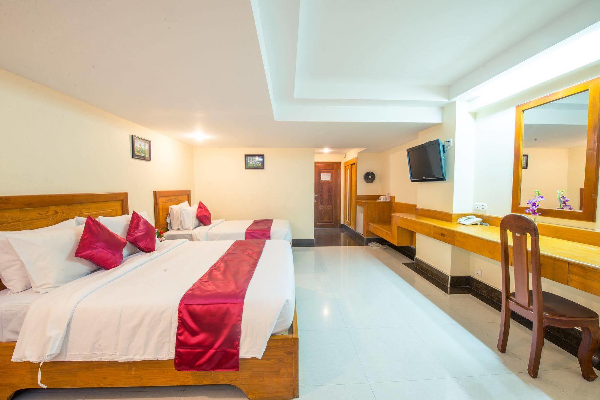 Lucky Star 2 Hotel Phnom Penh Eksteriør bilde